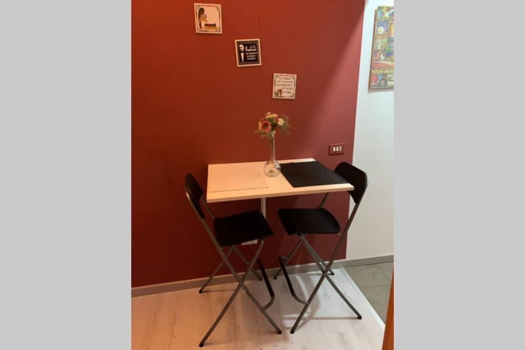 "Little Sicilian Home"-Room With A Private Bathroom & Kitchen -Fridge - And Shared A Beautiful Terrace On Hostel Taormina Center Esterno foto