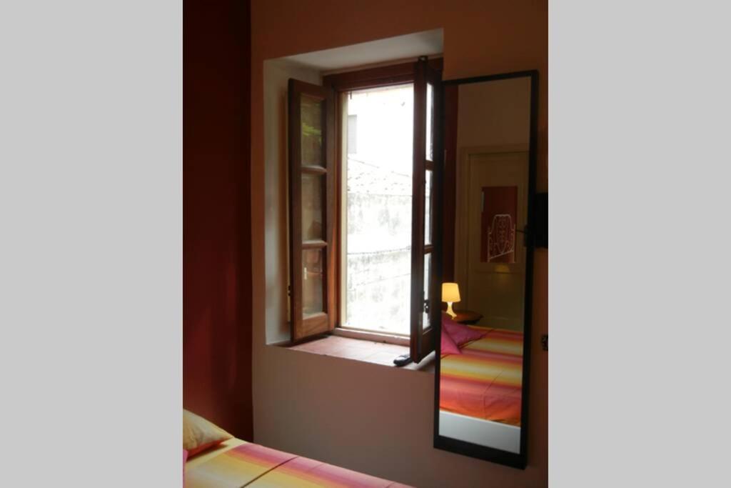 "Little Sicilian Home"-Room With A Private Bathroom & Kitchen -Fridge - And Shared A Beautiful Terrace On Hostel Taormina Center Esterno foto